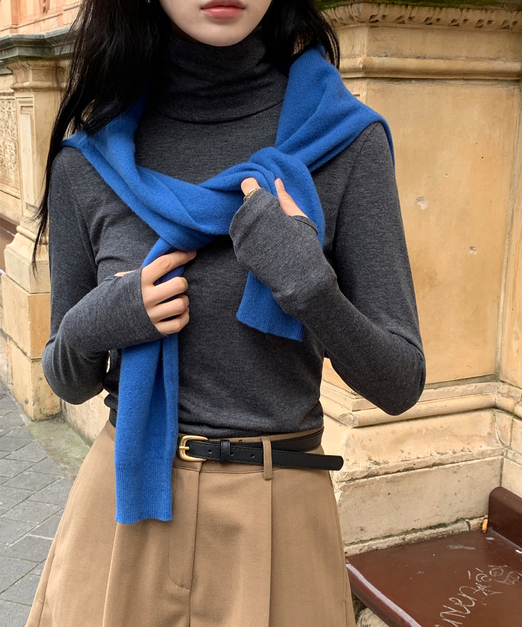 ラウンドネックカーディガン BLUE