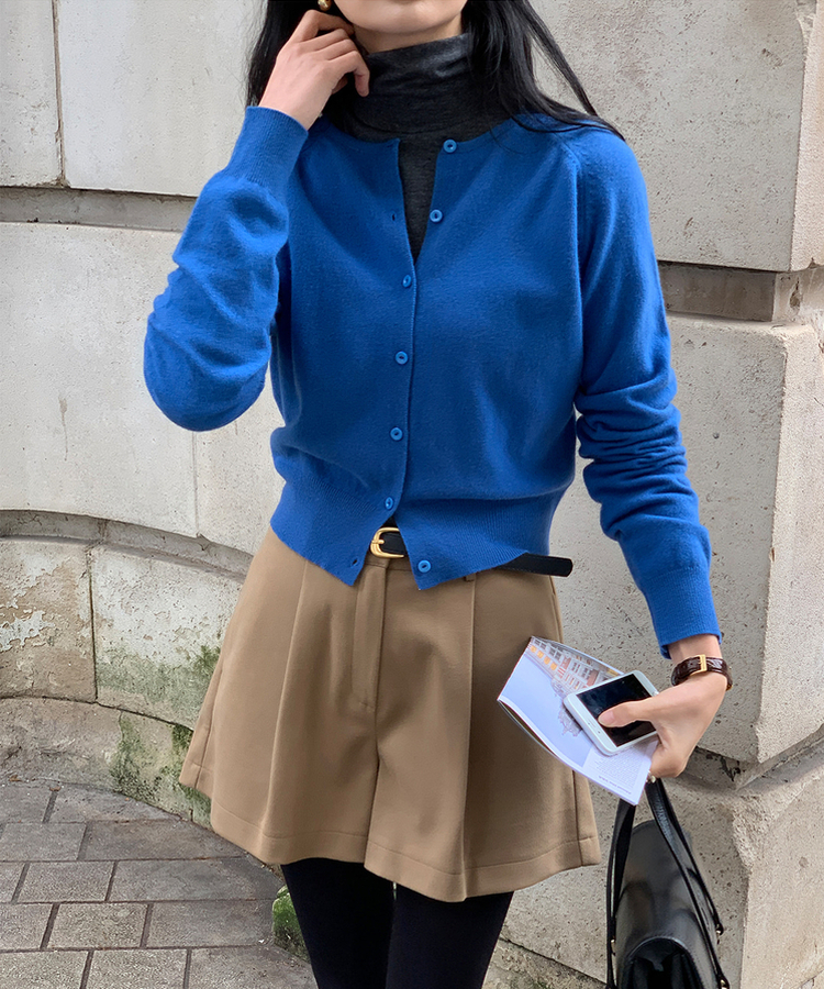 ラウンドネックカーディガン BLUE