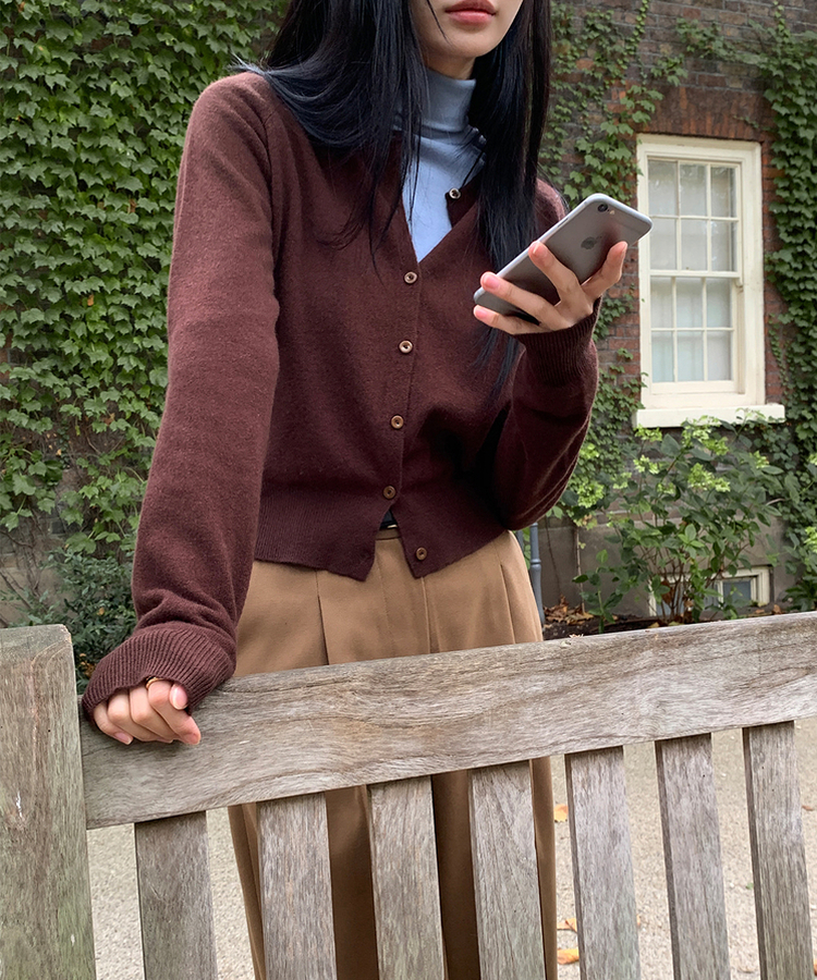 ラウンドネックカーディガン BROWN