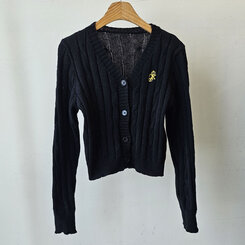 ケーブルクロップVネックニットカーディガン