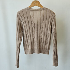 ケーブルクロップVネックニットカーディガン
