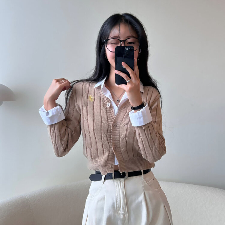 ケーブルクロップVネックニットカーディガン BEIGE