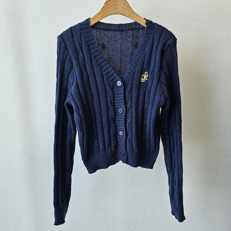 ケーブルクロップVネックニットカーディガン