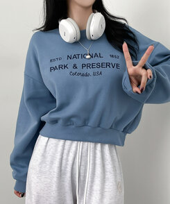 カジュアル英文刺繍トレーナー SKY BLUE