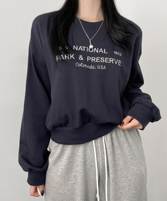 カジュアル英文刺繍トレーナー NAVY