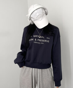 カジュアル英文刺繍トレーナー NAVY