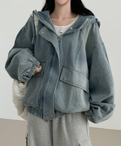 オーバーフィットデニムジャンパー BLUE