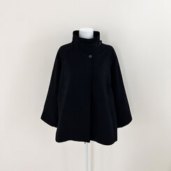 ハーフケープショートトレンチコート