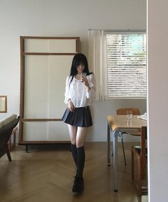 シャーリングブラウス WHITE