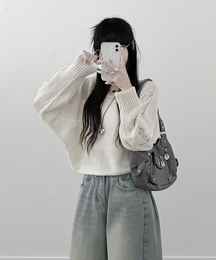 메르데미지헤짐크롭긴팔니트 아이보리