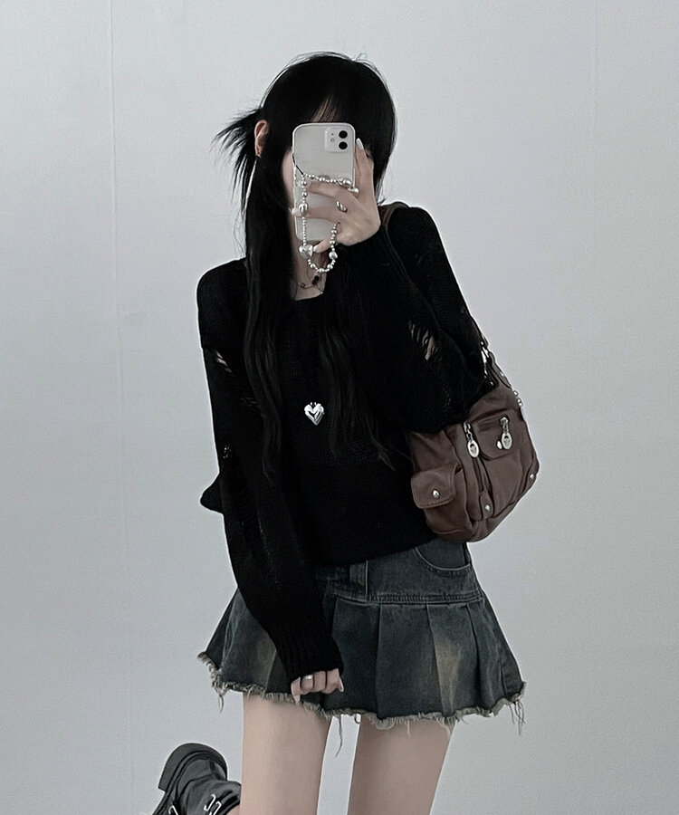 메르데미지헤짐크롭긴팔니트 블랙