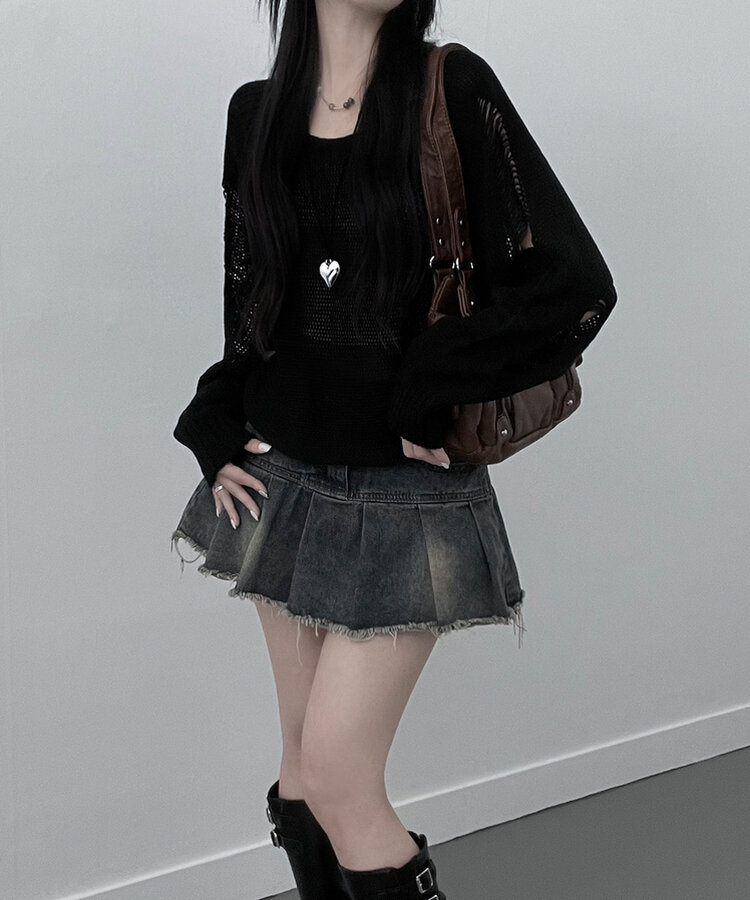 메르데미지헤짐크롭긴팔니트 블랙