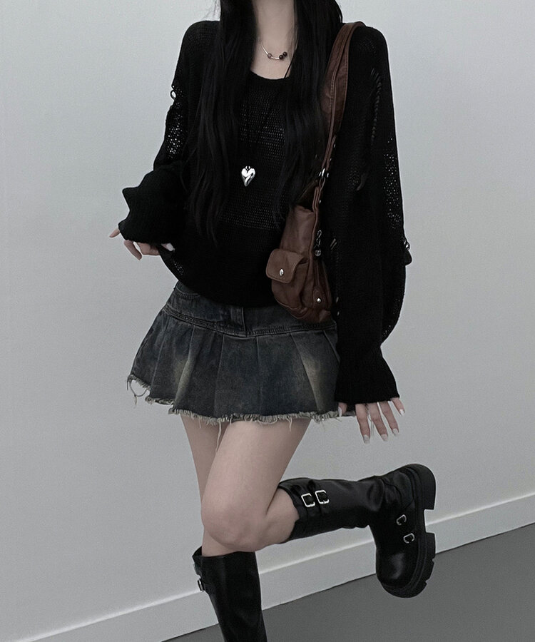 메르데미지헤짐크롭긴팔니트 블랙