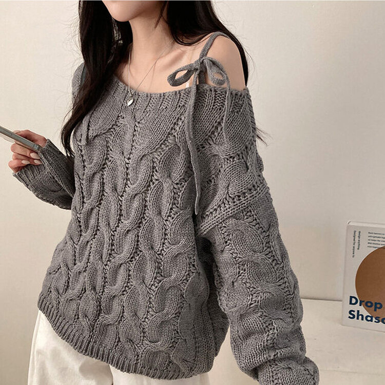 휴이 보트넥 리본 꽈배기 어깨 트임 오프숄더 루즈핏 니트 그레이