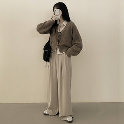 고퀄 아방핏 브이넥 하찌 크롭 벌룬 니트가디건 우드