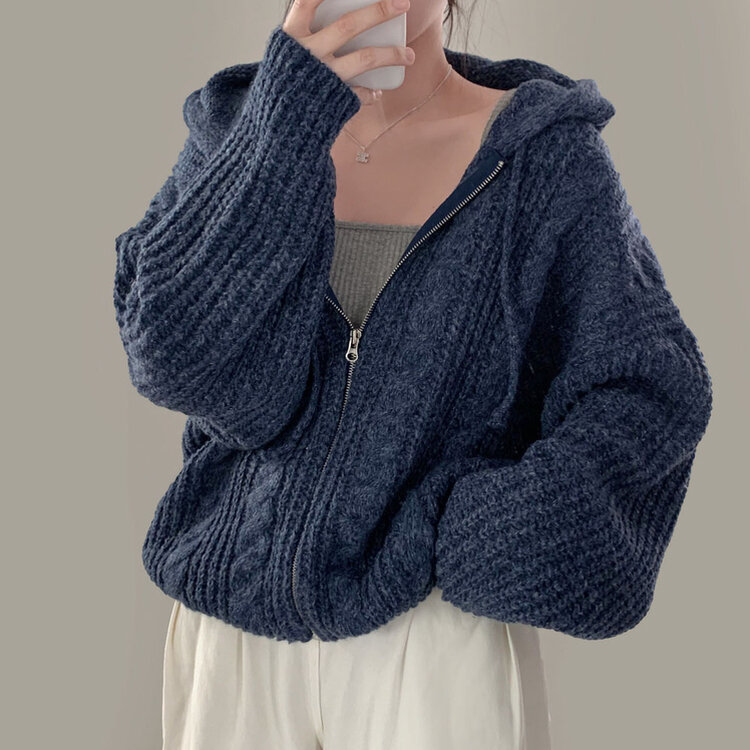 폭닥하게 감싸주는 벌룬 꽈배기 후드 니트 집업 7color 네이비