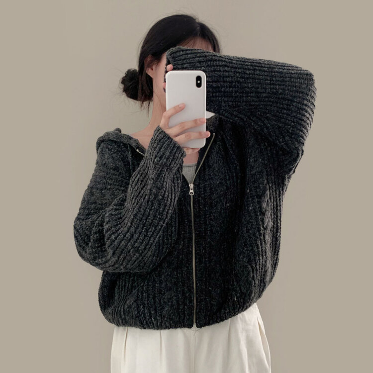 폭닥하게 감싸주는 벌룬 꽈배기 후드 니트 집업 7color 차콜