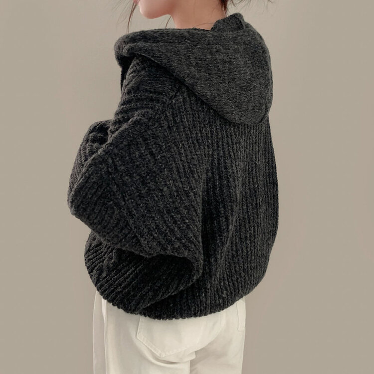 폭닥하게 감싸주는 벌룬 꽈배기 후드 니트 집업 7color 차콜