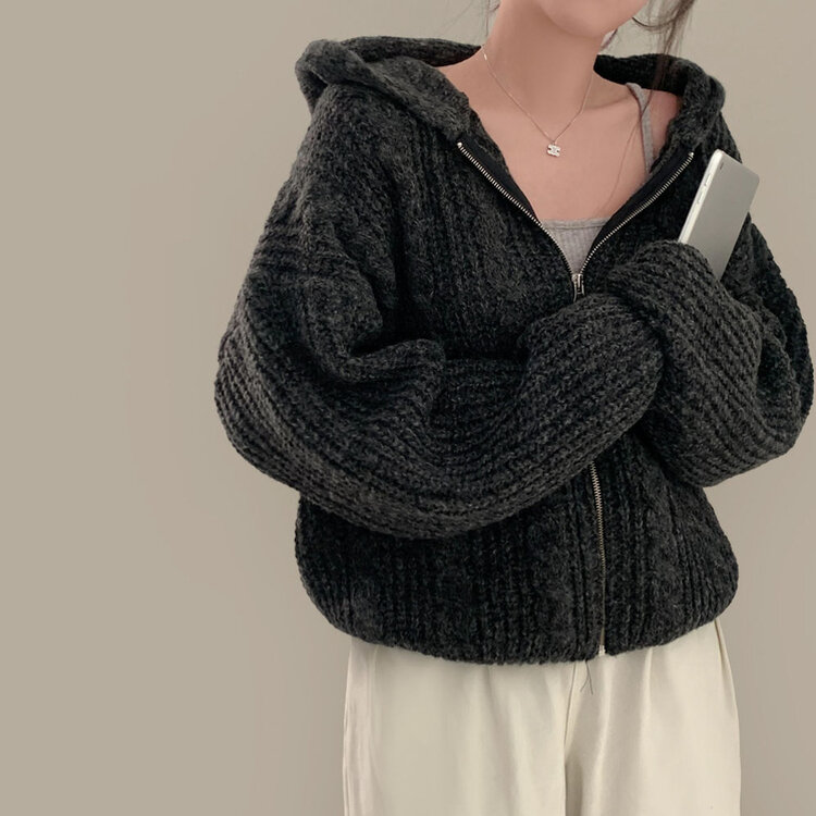 폭닥하게 감싸주는 벌룬 꽈배기 후드 니트 집업 7color 차콜