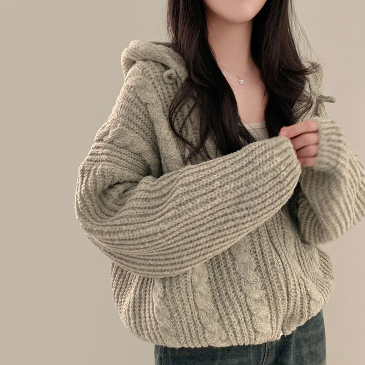 폭닥하게 감싸주는 벌룬 꽈배기 후드 니트 집업 7color 카키베이지