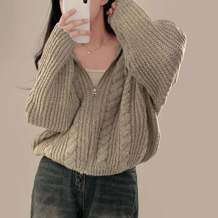 폭닥하게 감싸주는 벌룬 꽈배기 후드 니트 집업 7color 카키베이지