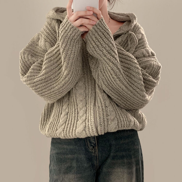 폭닥하게 감싸주는 벌룬 꽈배기 후드 니트 집업 7color 카키베이지