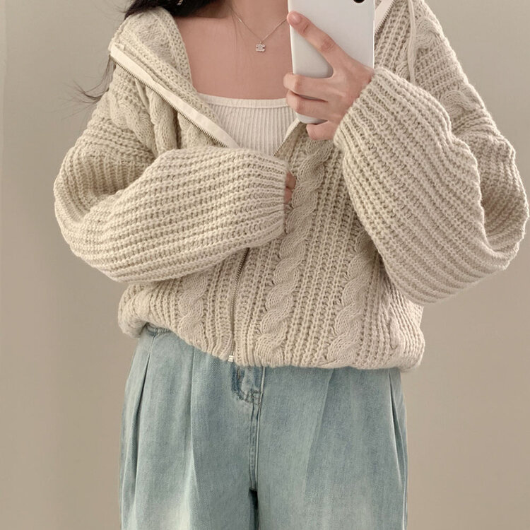 폭닥하게 감싸주는 벌룬 꽈배기 후드 니트 집업 7color 아이보리