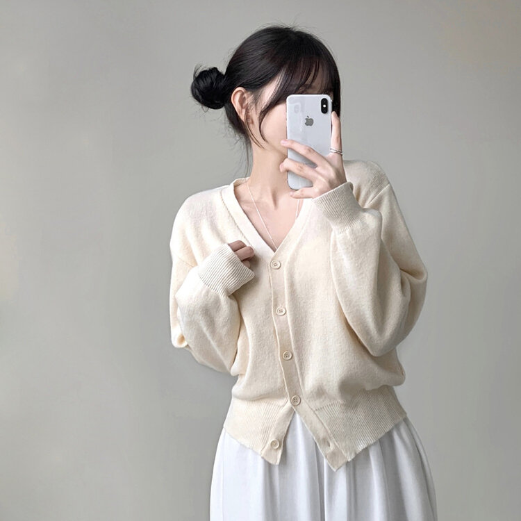 머피 데일리 브이넥 무지 버튼 허리잘록 여리 니트 긴팔 가디건 크림