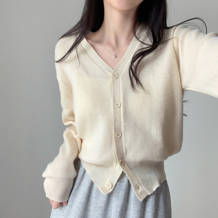 머피 데일리 브이넥 무지 버튼 허리잘록 여리 니트 긴팔 가디건 크림