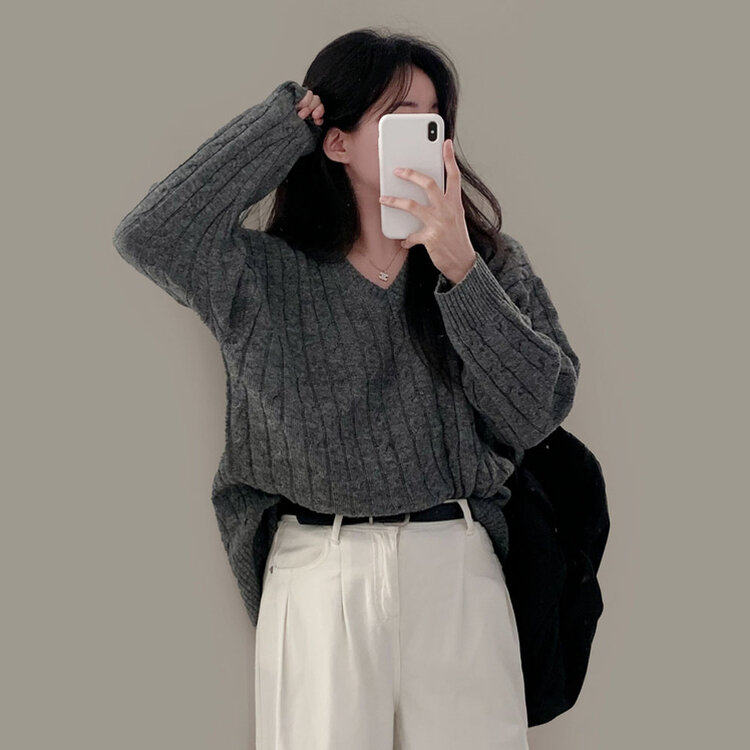 몽글몽글한 색감 꽈배기 브이넥 루즈핏 니트 10color 차콜