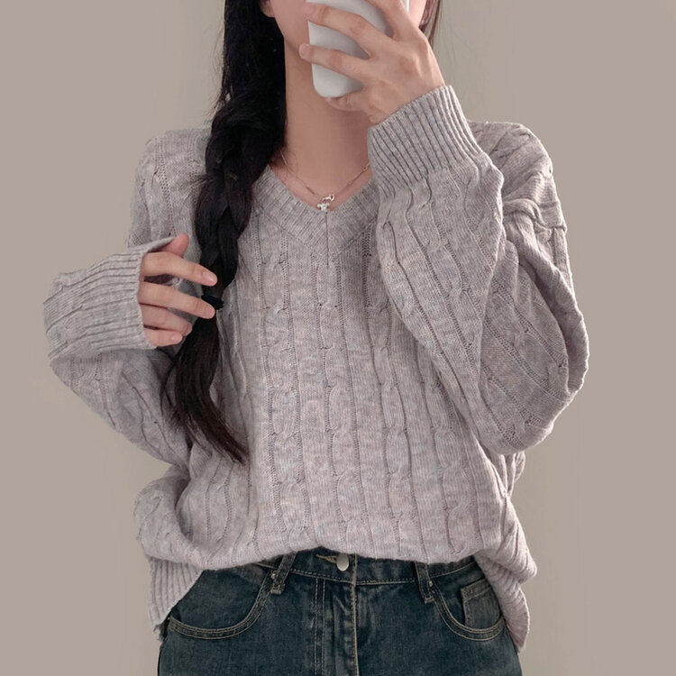 몽글몽글한 색감 꽈배기 브이넥 루즈핏 니트 10color 스킨베리