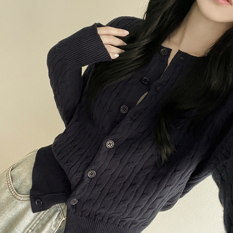 꽈배기 라운드 케이블 기본 세미크롭 긴팔 겨울가디건 곤색