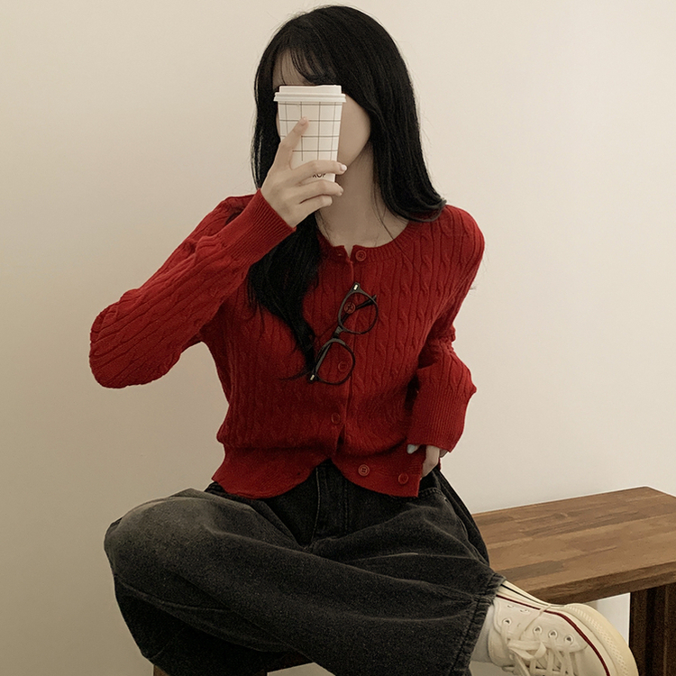 꽈배기 라운드 케이블 기본 세미크롭 긴팔 겨울가디건 레드