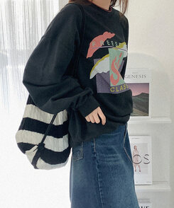 プリントオーバーサイズスウェット BLACK