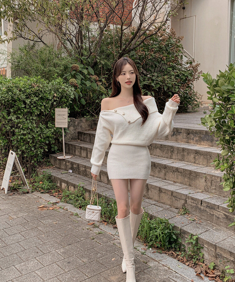 オフショルダーアイボリー ミニワンピース Codibook. ファッション オフショルダーアイボリー ミニワンピース