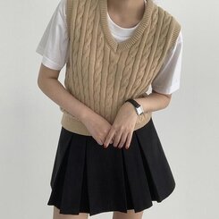エッセンシャルクロップVネックベスト(5color) BEIGE