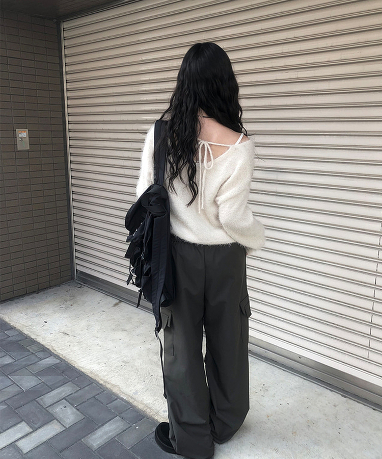 Vネックアンゴラクロップニット｜ニット｜韓国ファッション通販 SONA