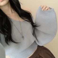 아방핏 트임버튼 원 오프숄더 크롭 입술넥 벌룬니트 연말룩 소라