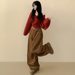 아방핏 트임버튼 원 오프숄더 크롭 입술넥 벌룬니트 연말룩 레드