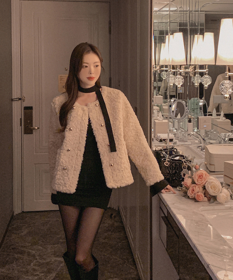 ダブルボタンポケットフェイクファージャケット BEIGE