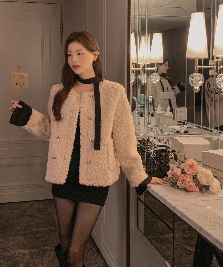 ダブルボタンポケットフェイクファージャケット BEIGE