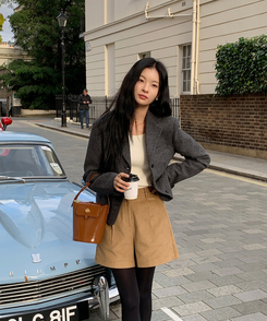 ェスナットピンタック4分丈コーデュロイパンツ CAMEL BEIGE