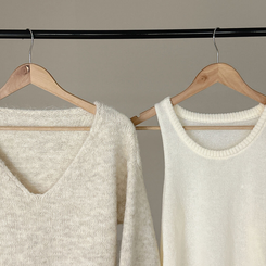 【SET】Vネックルーズフィットニット+キャミソール