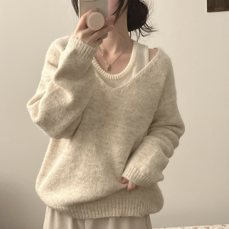 【SET】Vネックルーズフィットニット+キャミソール IVORY