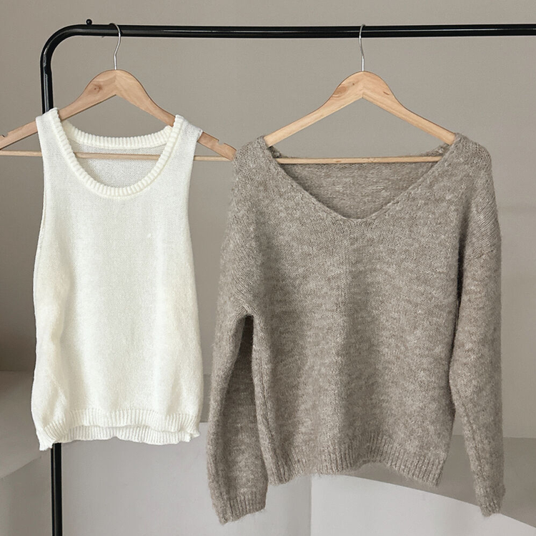 【SET】Vネックルーズフィットニット+キャミソール