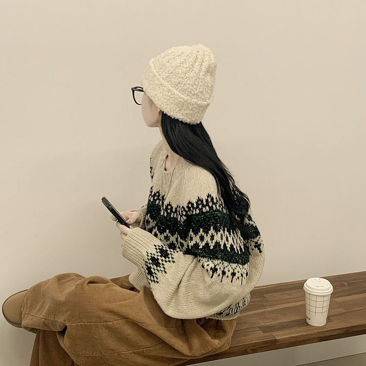 삿포로 노르딕 눈꽃 배색 오버핏 래글런 니트 크리스마스 연말룩