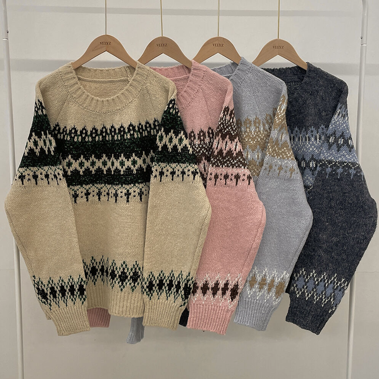 삿포로 노르딕 눈꽃 배색 오버핏 래글런 니트 크리스마스 연말룩