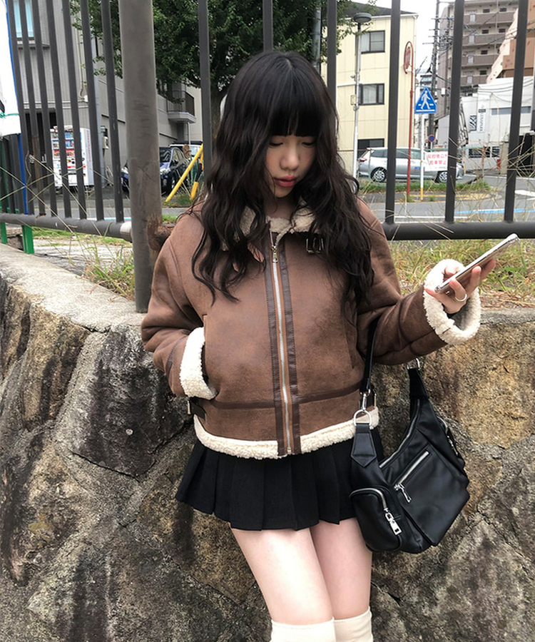 シンドバックルハイネックウールムートン BROWN