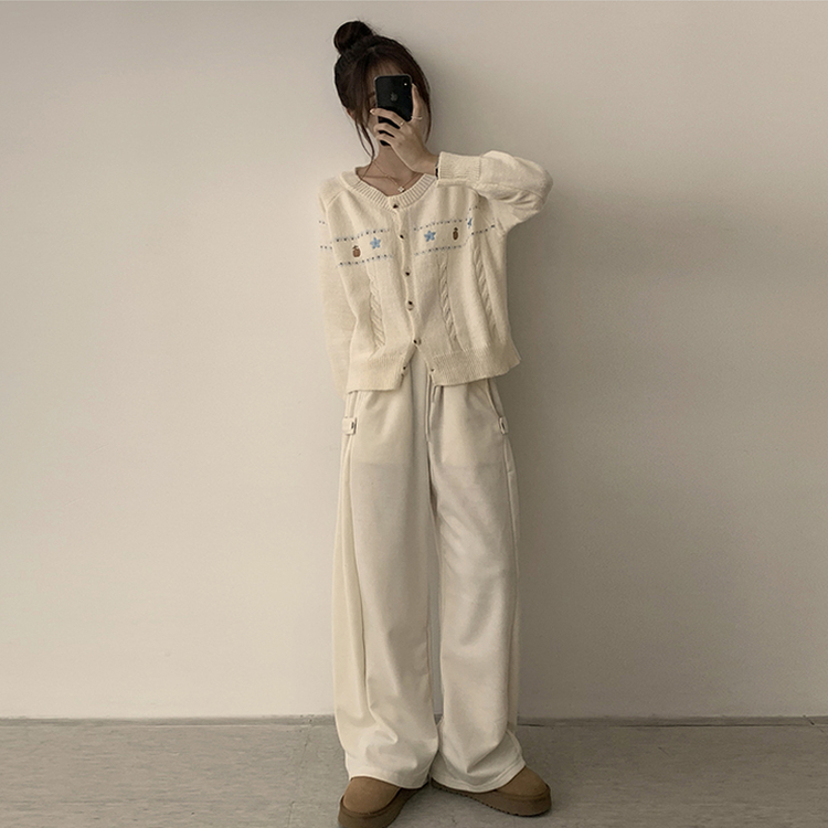 스타 라운드 오버핏 긴팔 데일리 가을 아우터 겨울 니트 가디건 3color 화이트