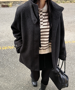 ハイネックハーフコート BLACK